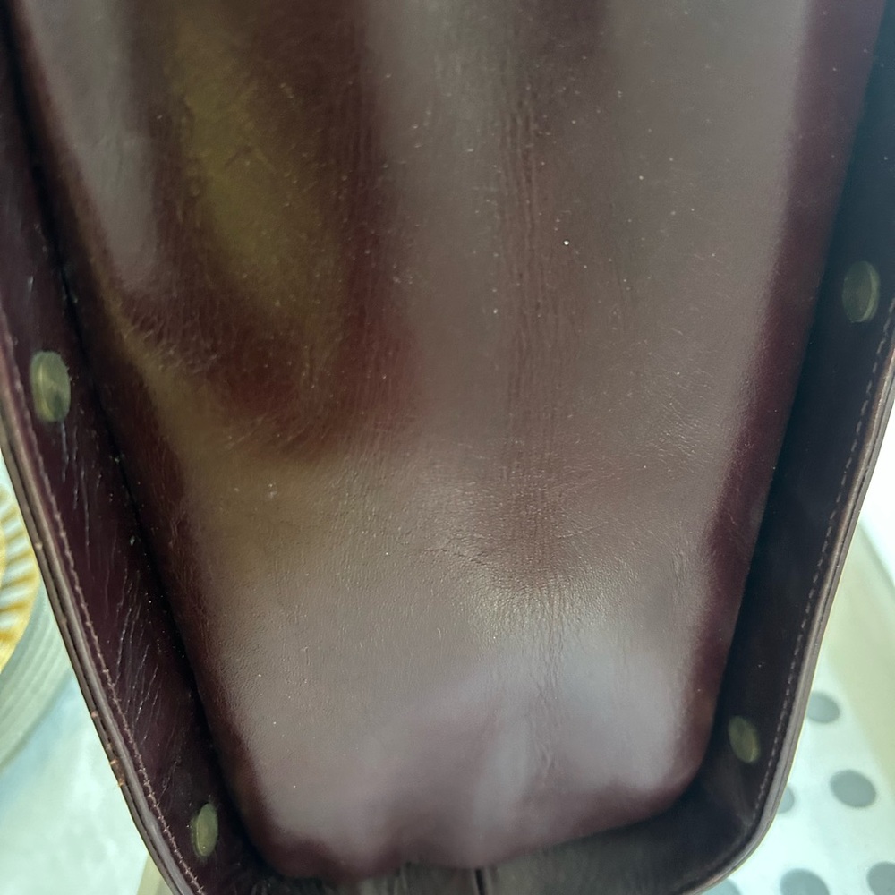Vintage Etienne Aigner Leather Shoulder Bag - Picture 7 of 9